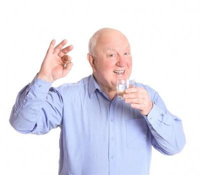 אתגרי התזונה בגיל השלישי